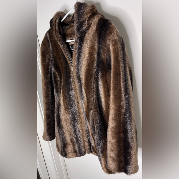 Dennis Basso Studio Brown Faux Fur Coat - Picture 2 of 10